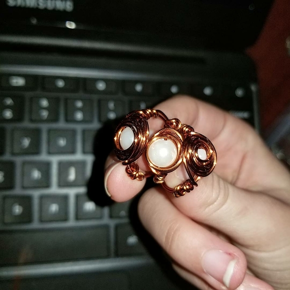 Jewelry - Picture 4 of 6